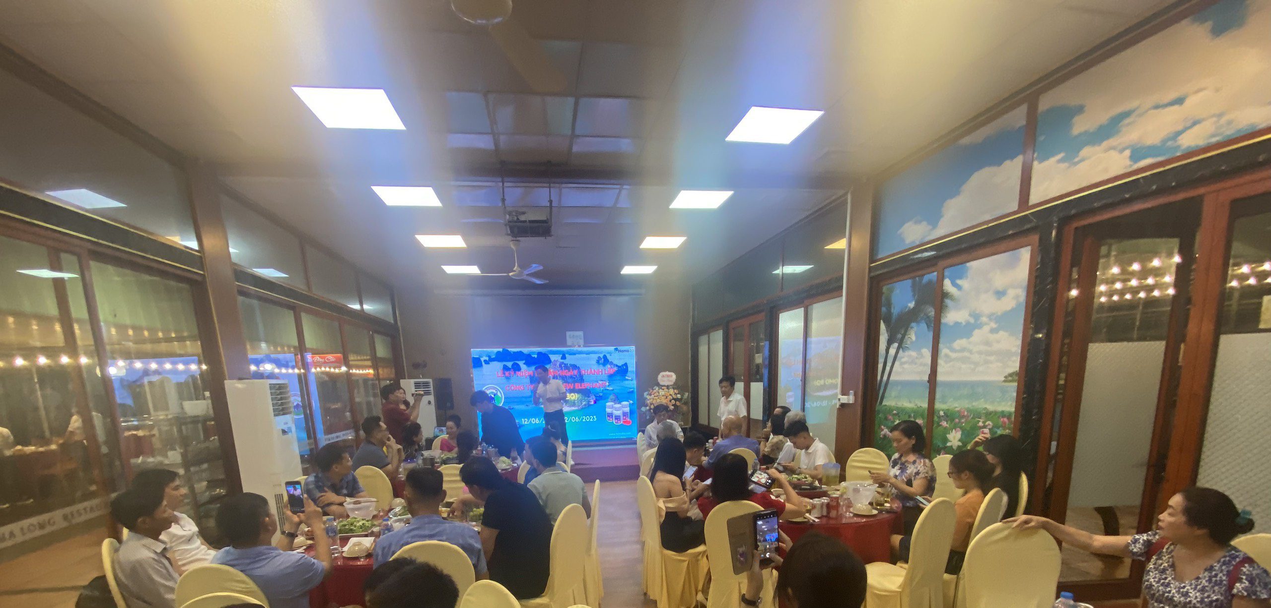 SỰ KIỆN KỶ NIỆM 10 NĂM NGÀY THÀNH LẬP CÔNG TY VIEW ELEPHANT 4 Kỷ niệm 10 năm công ty View Elephant